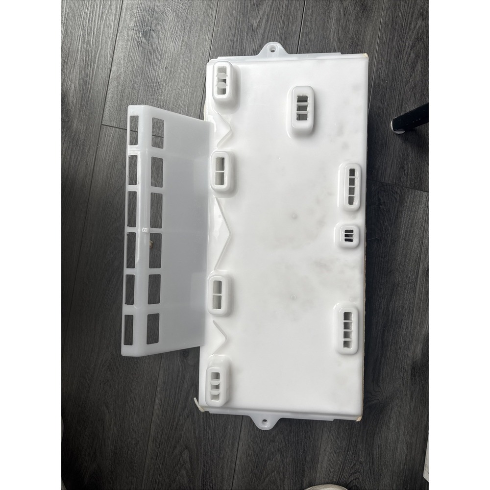 Samsung Refrigerator Freezer Evaporator Cover and Fan Assembly DA97-08541A